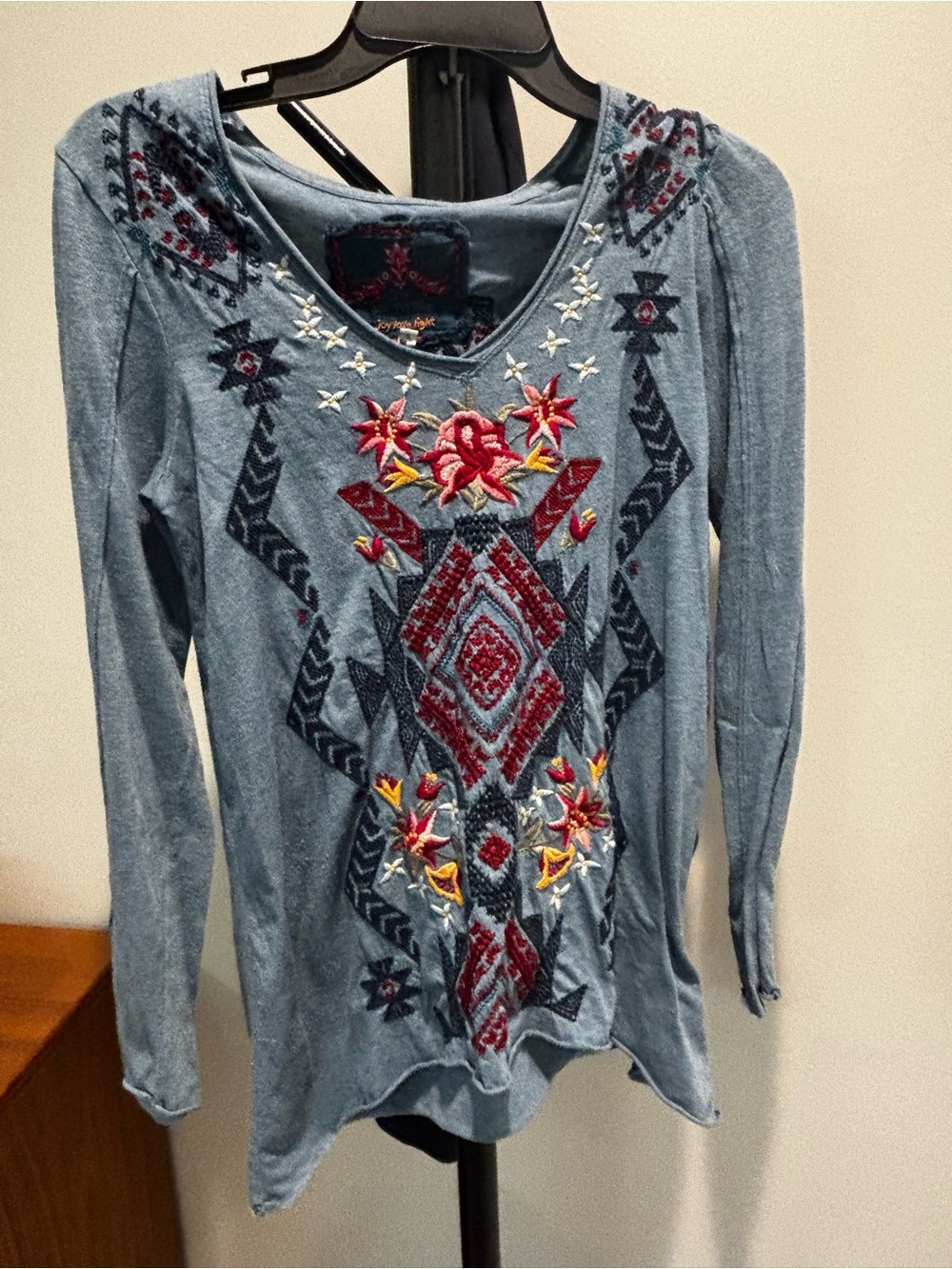 Johnny Was Embroidered V-Neck Long Sleeve Top - blue